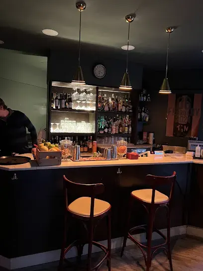 Tin - Cocktail Pub Milano